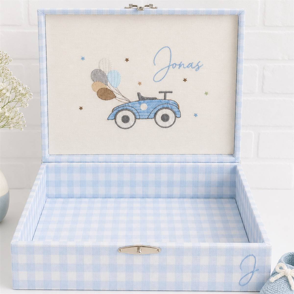 Kit Luxo - Caixa Maternidade + 2 Bandejas Personalizadas Carrinho Azul e Xadrez